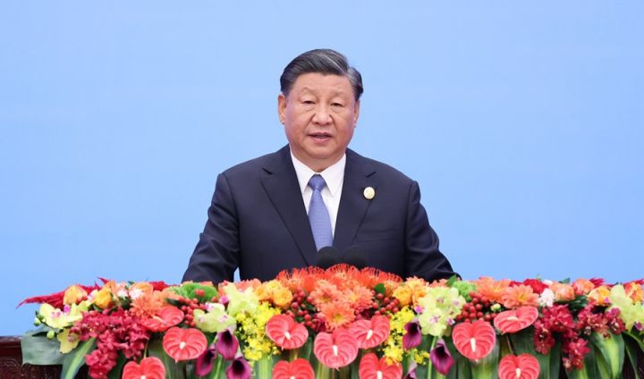 习近平出席第三届“一带一路”国际合作高峰论坛开幕式并发表主旨演讲