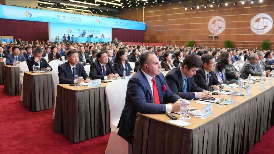 港澳人士:發(fā)揮獨(dú)特優(yōu)勢(shì)為共建“一帶一路”貢獻(xiàn)力量