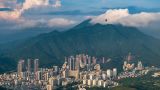 2025年政府工作报告关键词之阶段性特征