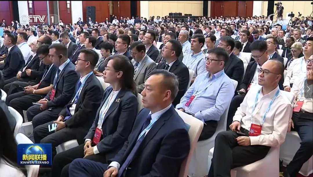 贺亚兰院长带队赴天津参加2025上合组织数字经济论坛