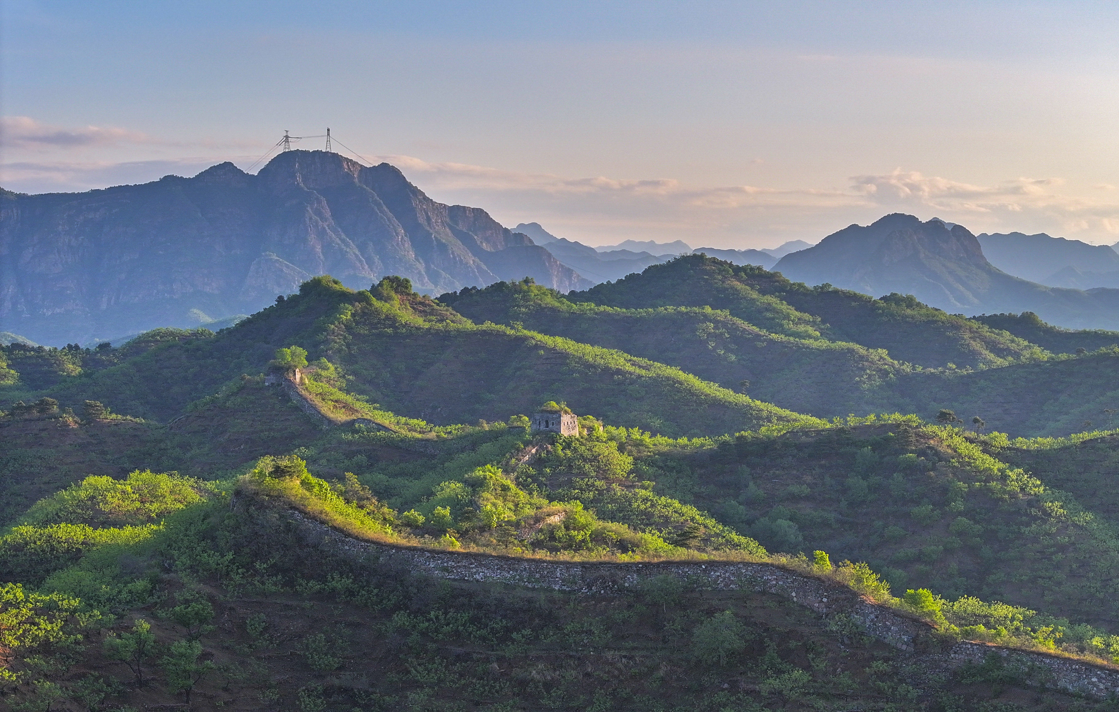 携手全球伙伴，共绘数智丝路新图景