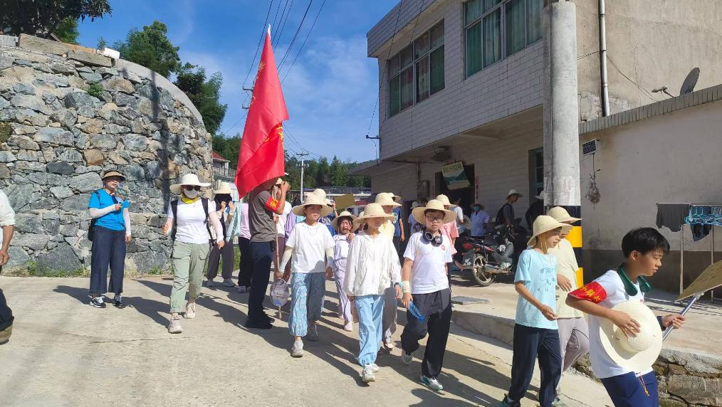 红绿生“金” 大别山老区“焕”新景