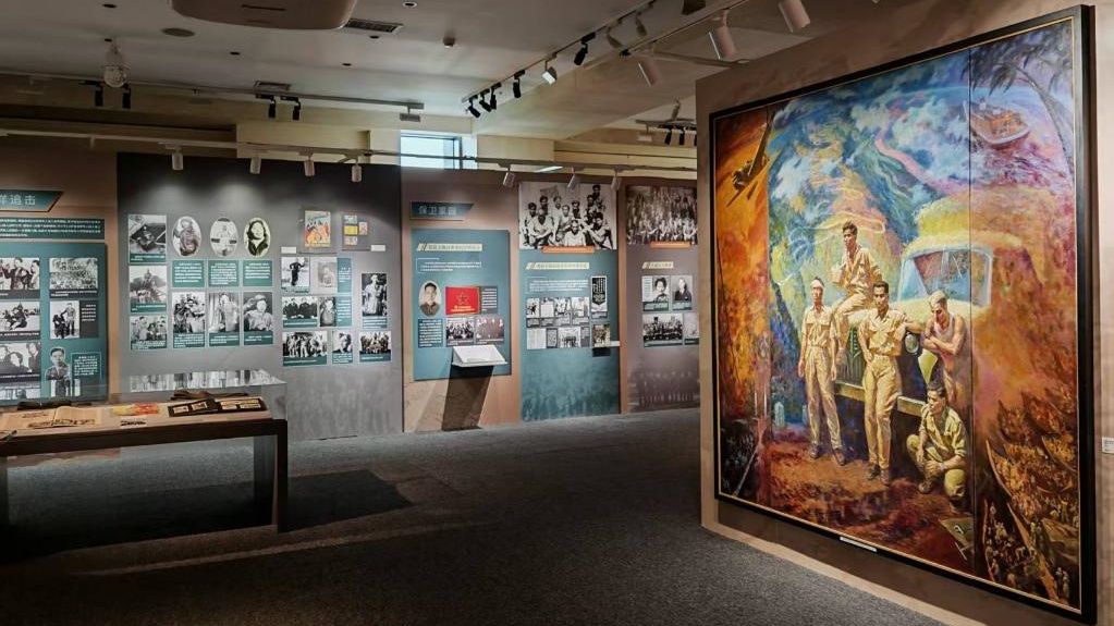 近400件文物亮相纪念特展 全景式展现华侨抗战历史