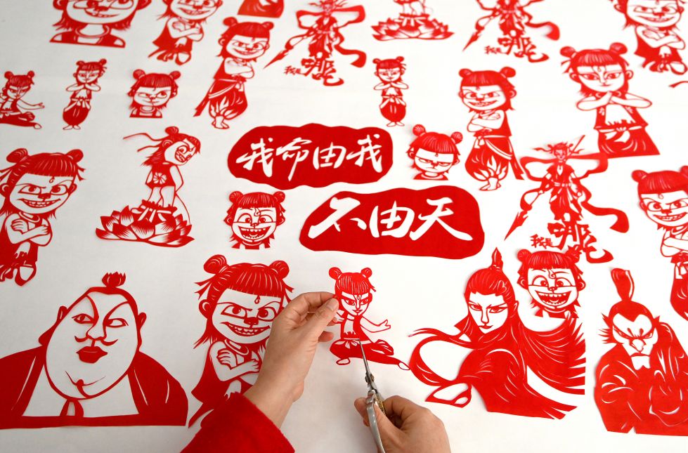 文化中國(guó)行｜“哪吒熱”引全民共創(chuàng)（5）#XxjpsgC007244_20250223_PEPFN0A001
