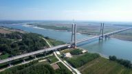 确保加强党的政治建设各项举措落到实处：强化组织实施