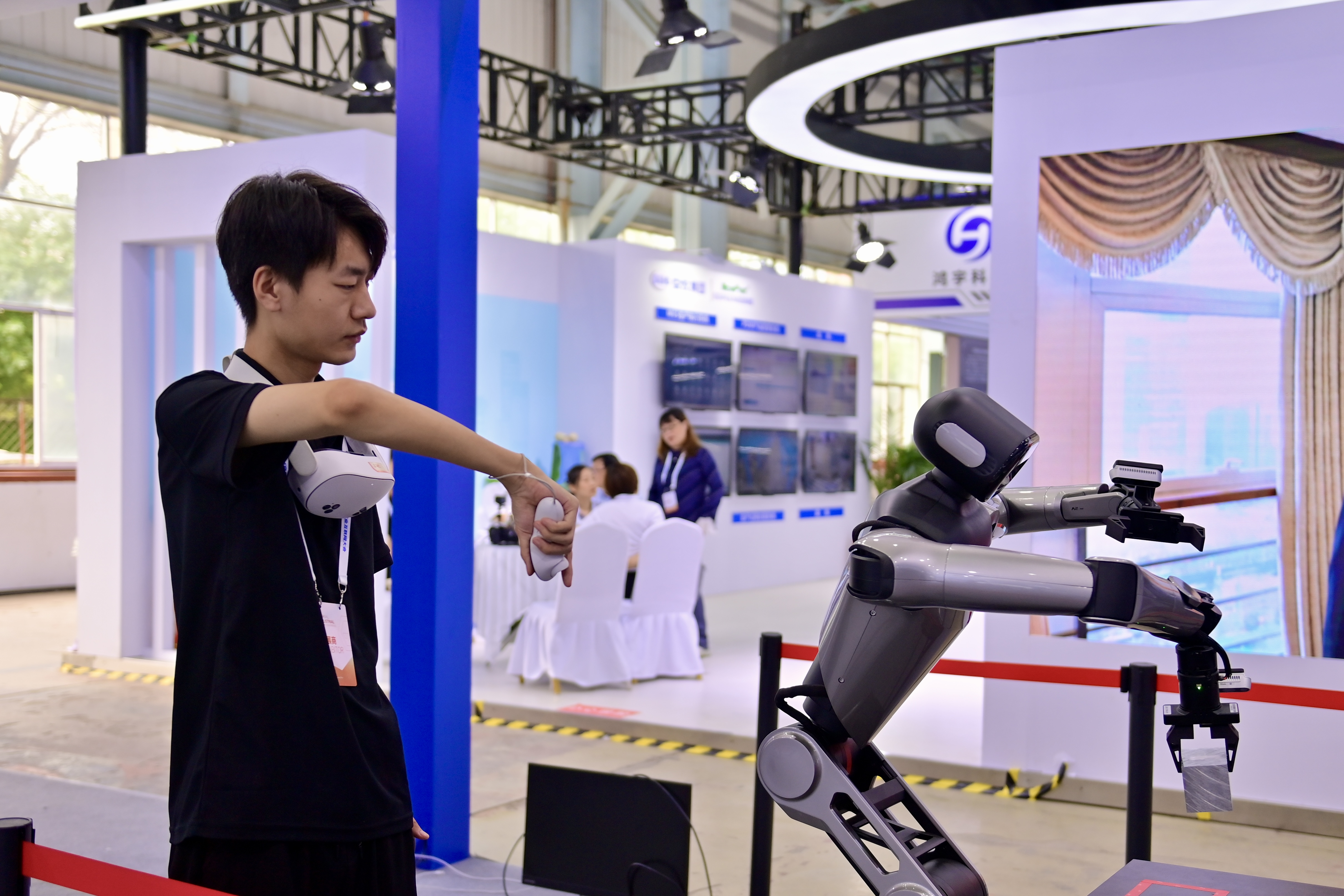 2025全球工业互联网大会：数智赋能千行百业