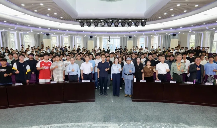 抗战精神在青春中回响——北方工业大学迎来特殊一课