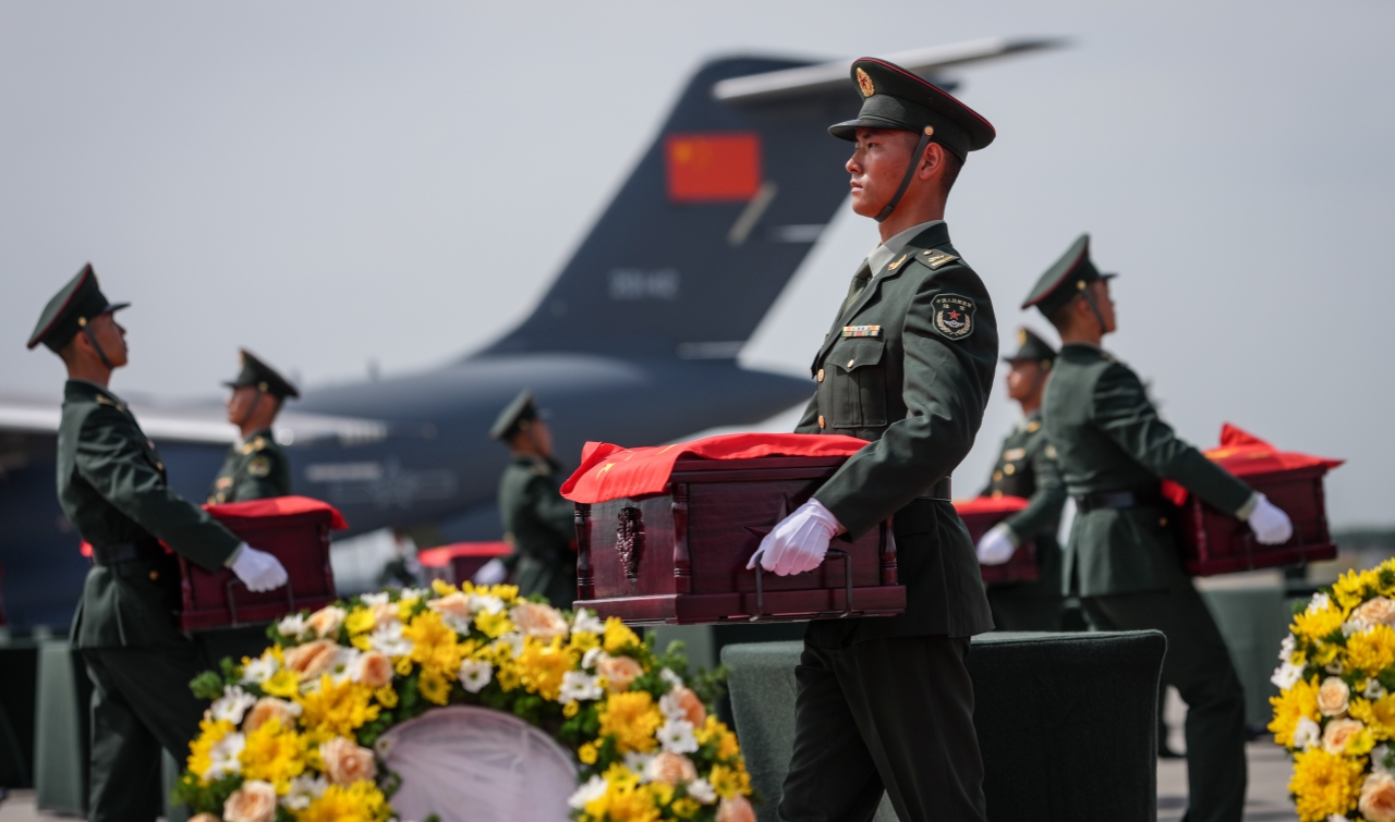 浩氣長存天地間——寫在第十二批在韓中國人民志愿軍烈士遺骸歸國之際