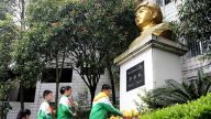 始终发扬为了人类和平与正义事业而奋斗的国际主义精神
