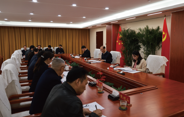 2025年4月1日,审计署党组书记、审计长侯凯到基层审计机关调研指导深入贯彻中央八项 规定精神学习教育。