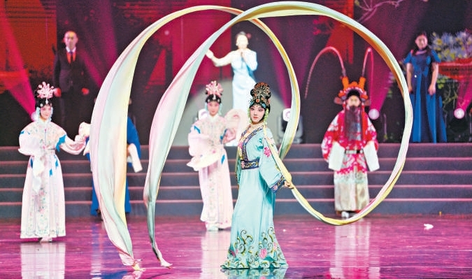 首都高校新生“大思政课”北大开讲