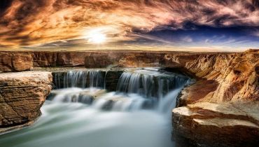 关键核心技术必须牢牢掌握在自己手中