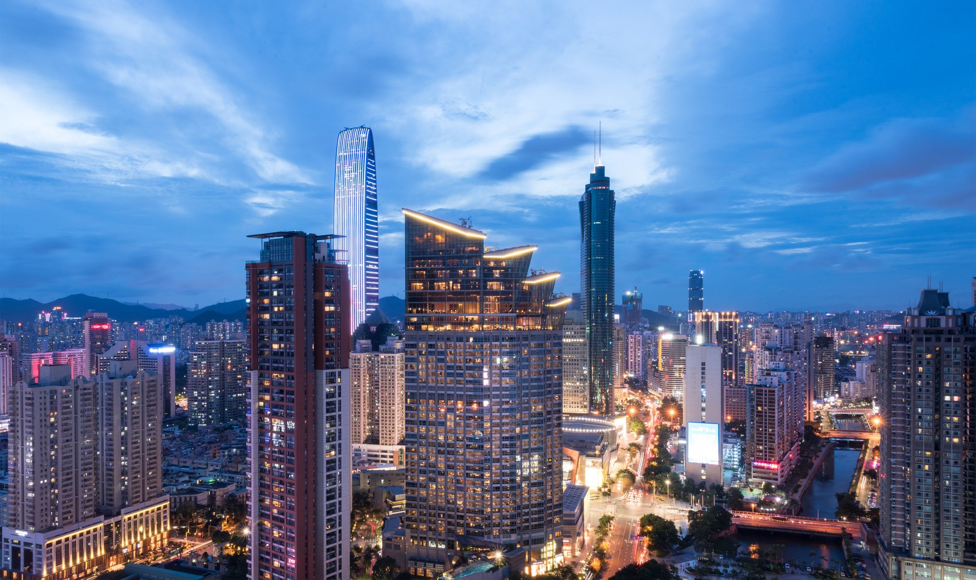 向新而行,中央经济工作会议释放亮眼“信号”