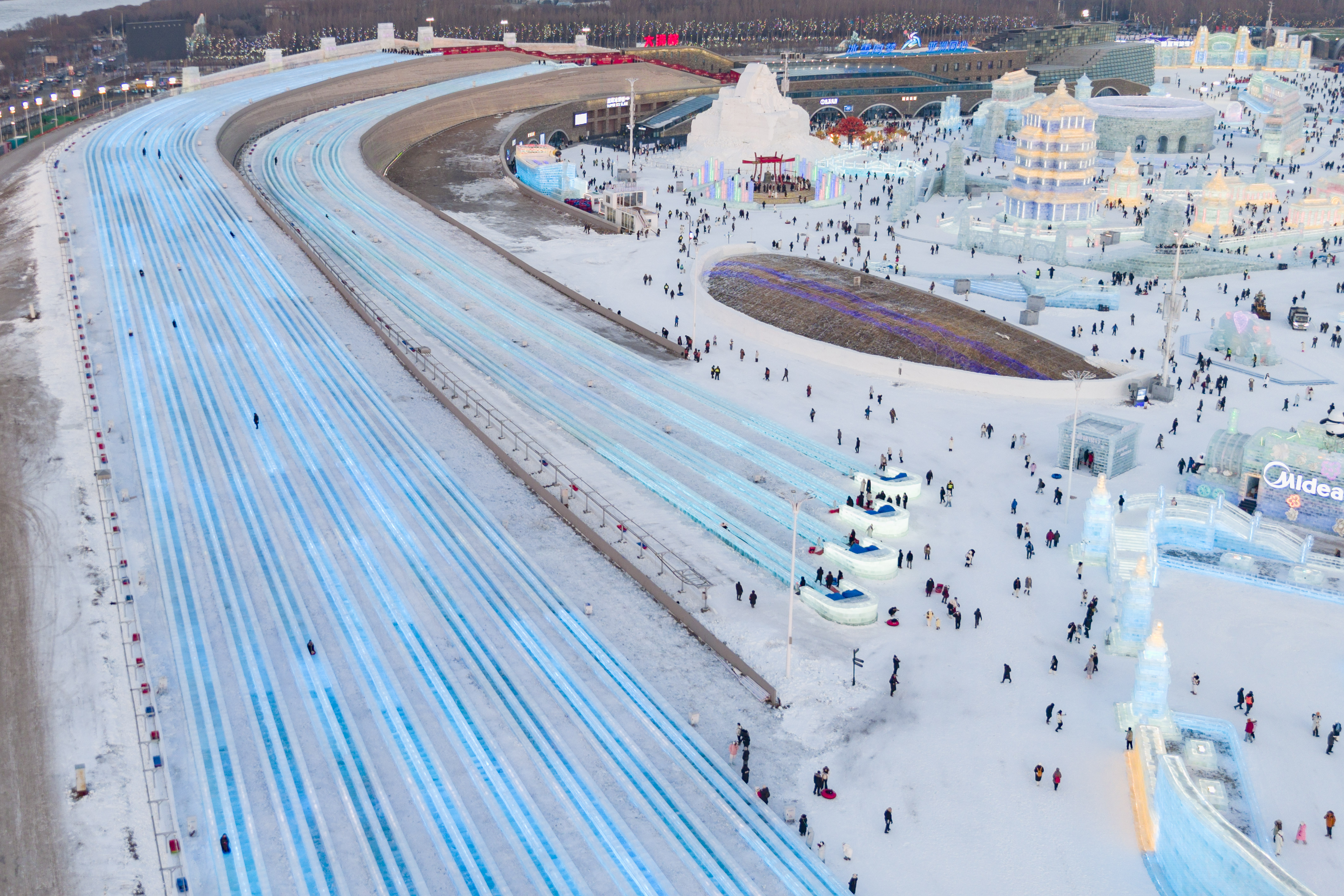 全链条升级强动能，推动冰天雪地更好转化为金山银山