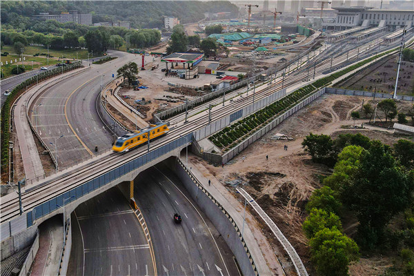 突破五万公里，中国高铁让幸福生活可感可及