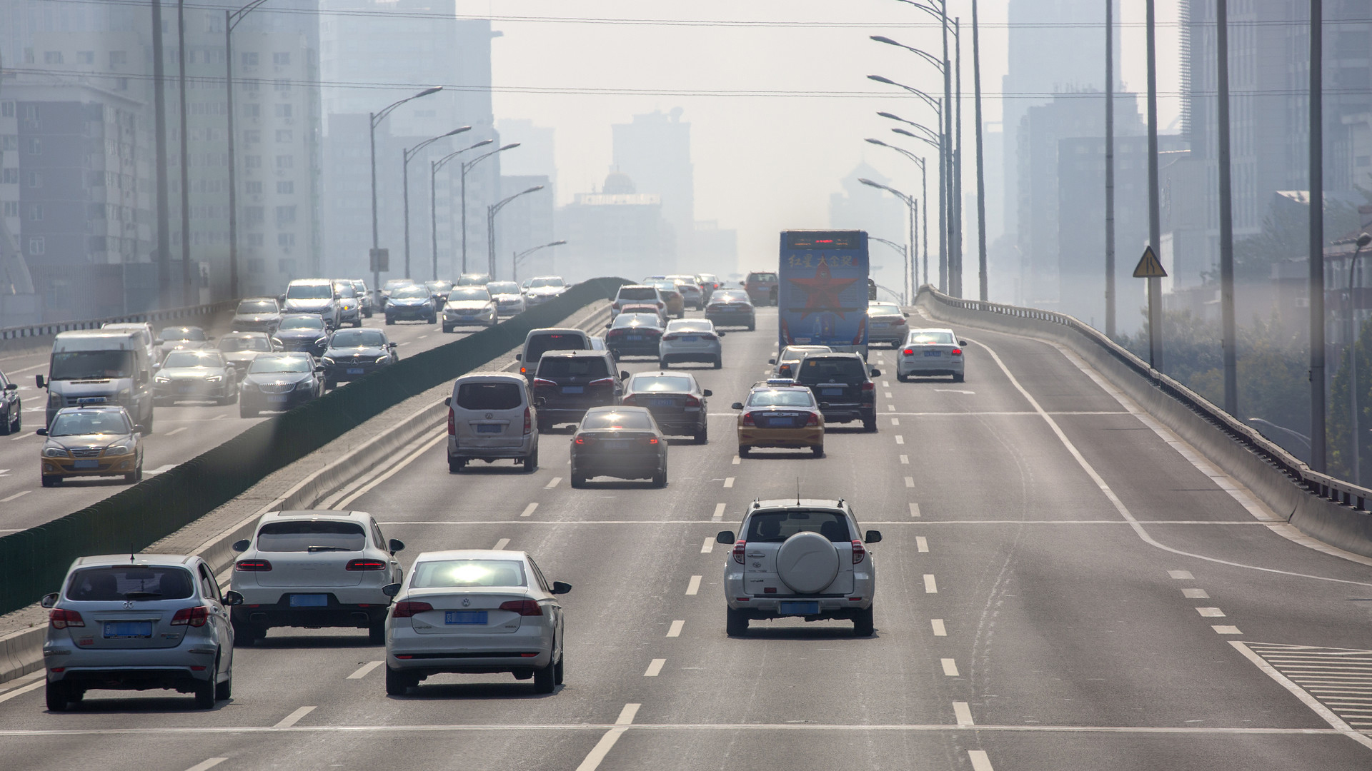 李军鹏：坚持全国一盘棋思想 系统性增强我国经济发展韧性