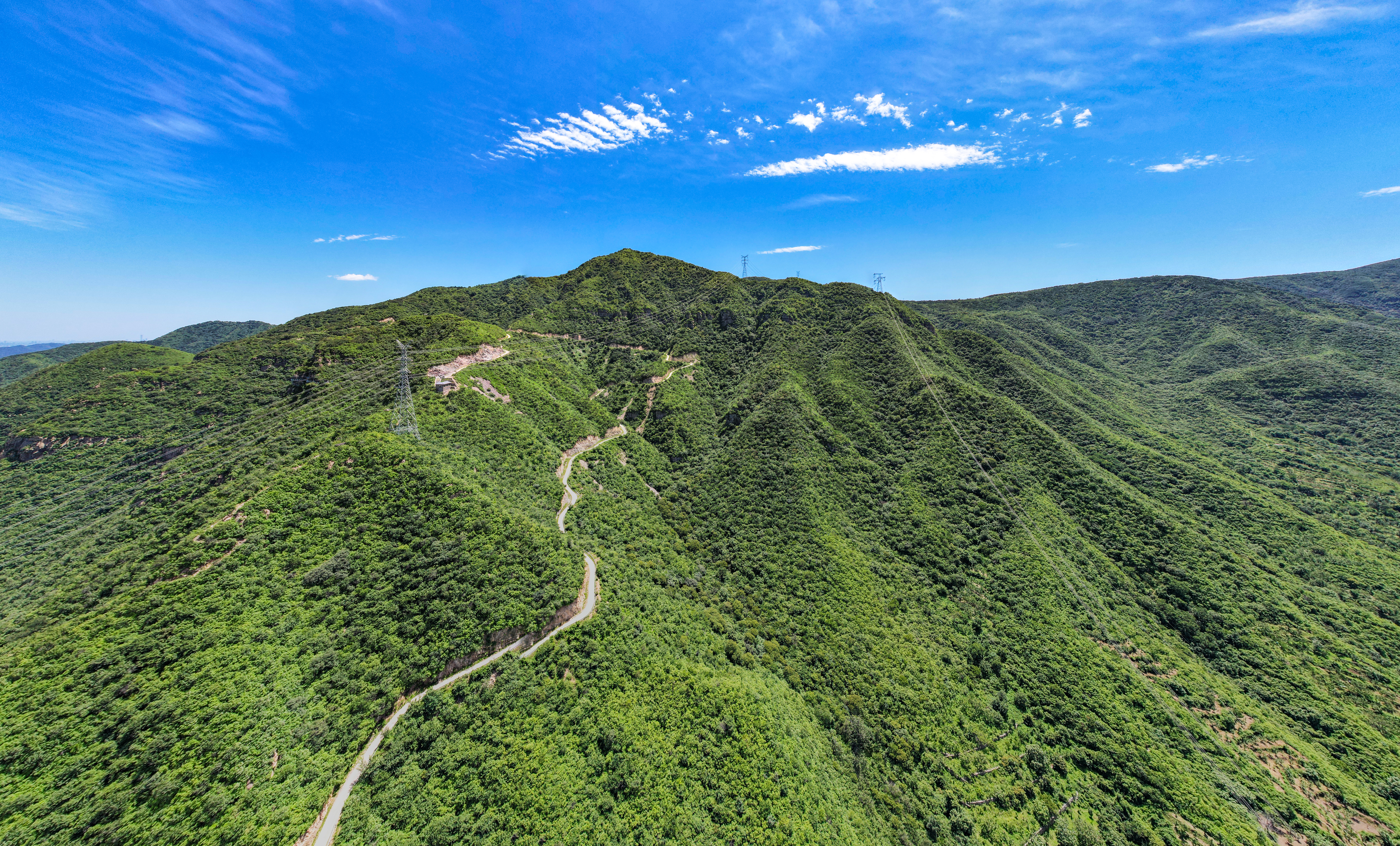 深入贯彻中央八项规定精神系列文稿