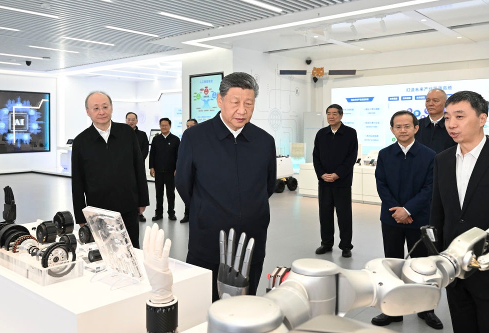 习近平：做强做优做大实体经济